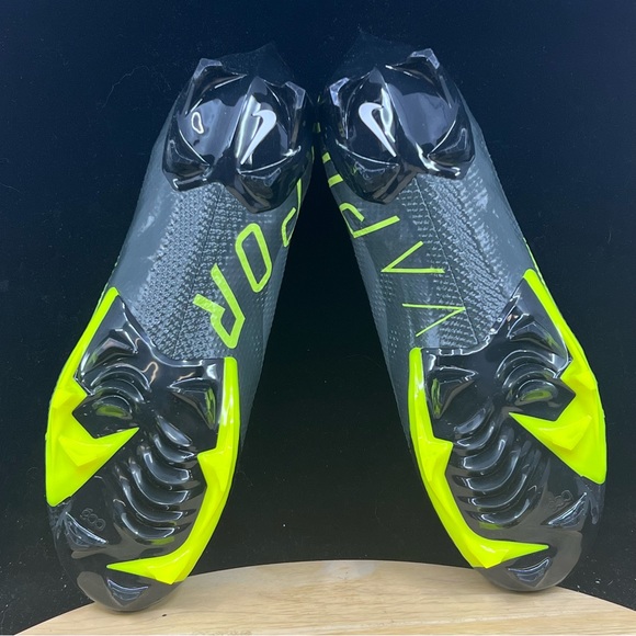 Nike Vapor Edge Pro 360 Football Cleats DQ3670-071 Mens Sizes Grey Volt - Picture 9 of 9